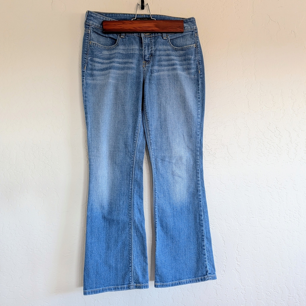 Levi's 526 Red Tab Slender Boot Cut jeans Retro Western Denim Core Durable - Picture 2 of 14